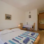 アパート Vita Apartments Žrnovo