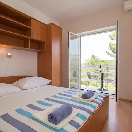 Vita Apartments * Zrnovo