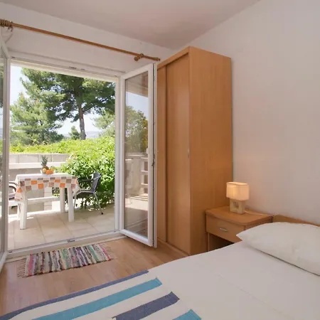 Vita Apartments * Zrnovo