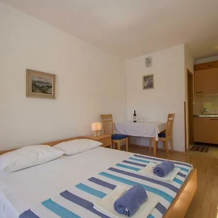 Appartement Vita Apartments Zrnovo